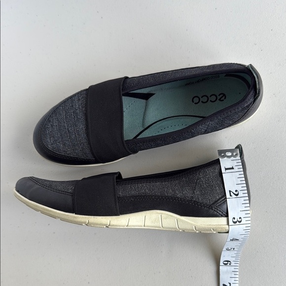 Ecco Black and Gray Bluma Ballerina Flats - Picture 16 of 16